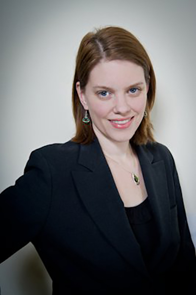 Abigail Dahlberg, Englisch, Deutsch
