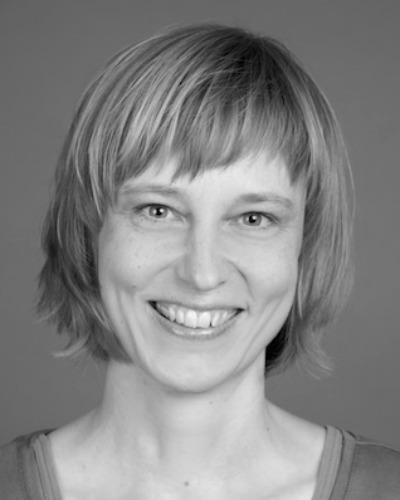 Bettina Röhricht, Deutsch, Englisch, Portugiesisch